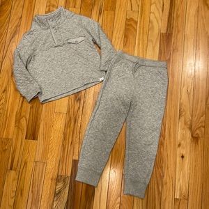 Gap 4T gray quilted set